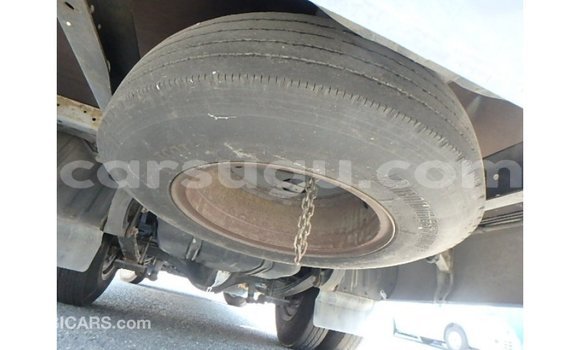 Acheter Import Voiture Toyota Coaster Blanc à Import - Dubai, Burkina-Faso Acheter Import Voiture Toyota Coaster Blanc à Import - Dubai, Burkina-Faso