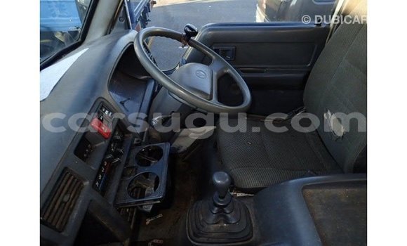 Sayi Imported Toyota Dyna White Babbar mota in Import - Dubai a Burkina Faso Sayi Imported Toyota Dyna White Babbar mota in Import - Dubai a Burkina Faso