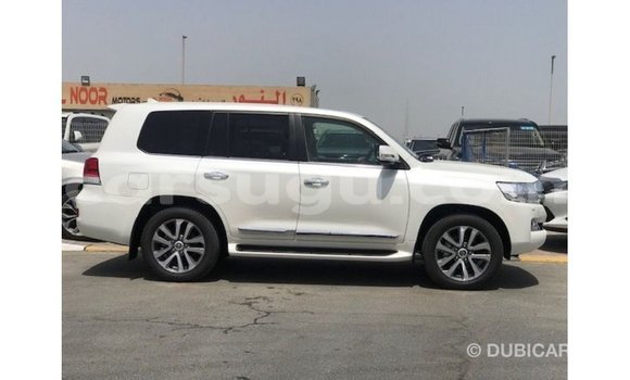 Buy Import Toyota Land Cruiser White Car in Import - Dubai in Burkina Faso Buy Import Toyota Land Cruiser White Car in Import - Dubai in Burkina Faso