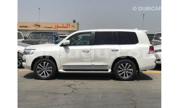 Buy Import Toyota Land Cruiser White Car in Import - Dubai in Burkina Faso Buy Import Toyota Land Cruiser White Car in Import - Dubai in Burkina Faso