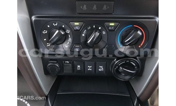 Acheter Import Voiture Toyota Fortuner Blanc à Import - Dubai, Burkina-Faso Acheter Import Voiture Toyota Fortuner Blanc à Import - Dubai, Burkina-Faso