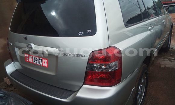 Acheter Neuf Voiture Toyota Highlander Marron à Ouagadougou au Burkina-Faso Acheter Neuf Voiture Toyota Highlander Marron à Ouagadougou au Burkina-Faso