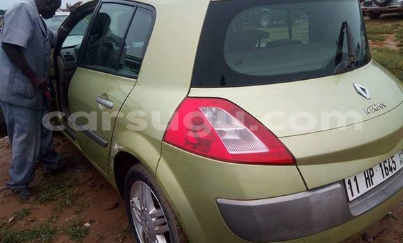 Acheter Neuf Voiture Renault Megane Marron à Ouagadougou, Burkina-Faso Acheter Neuf Voiture Renault Megane Marron à Ouagadougou, Burkina-Faso