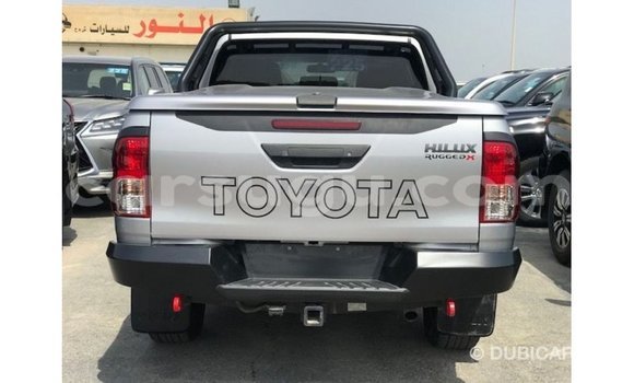 Acheter Import Voiture Toyota Hilux Autre à Import - Dubai, Burkina-Faso Acheter Import Voiture Toyota Hilux Autre à Import - Dubai, Burkina-Faso