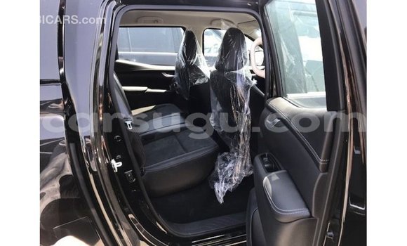 Sayi Imported Mercedes-Benz 250 Black Mota in Import - Dubai a Burkina Faso Sayi Imported Mercedes-Benz 250 Black Mota in Import - Dubai a Burkina Faso