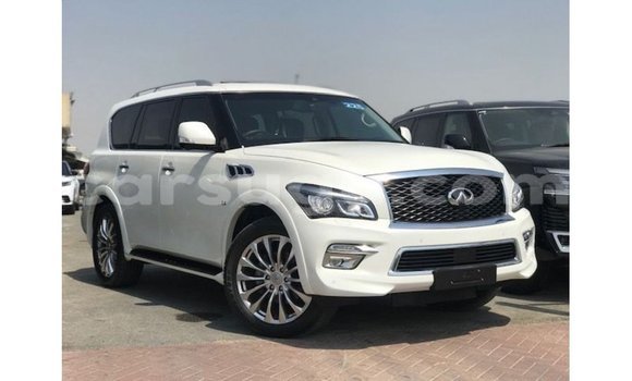 Acheter Import Voiture Infiniti Q Blanc à Import - Dubai, Burkina-Faso