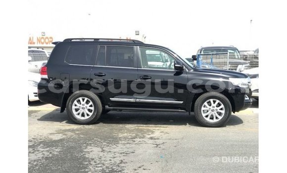 Sayi Imported Toyota Land Cruiser Black Mota in Import - Dubai a Burkina Faso Sayi Imported Toyota Land Cruiser Black Mota in Import - Dubai a Burkina Faso