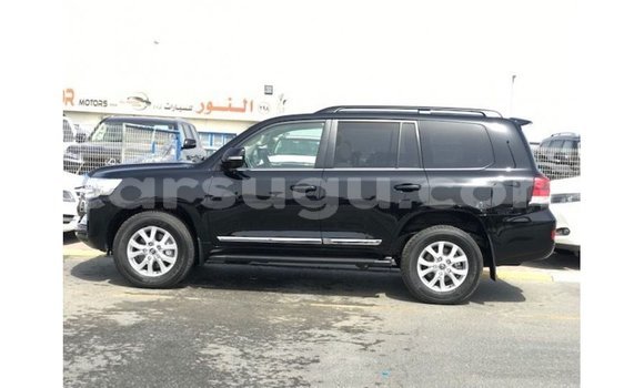 Sayi Imported Toyota Land Cruiser Black Mota in Import - Dubai a Burkina Faso Sayi Imported Toyota Land Cruiser Black Mota in Import - Dubai a Burkina Faso