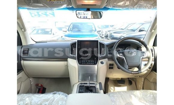 Sayi Imported Toyota Land Cruiser Black Mota in Import - Dubai a Burkina Faso Sayi Imported Toyota Land Cruiser Black Mota in Import - Dubai a Burkina Faso