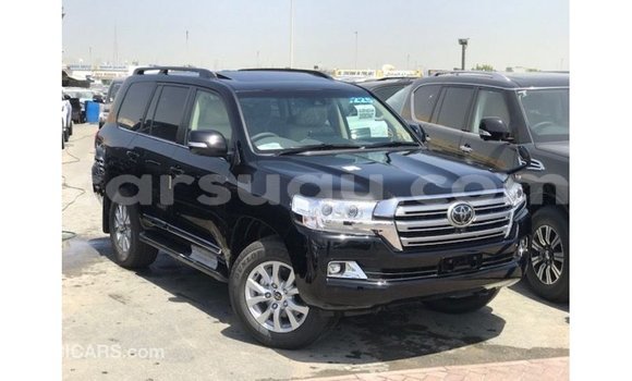 Sayi Imported Toyota Land Cruiser Black Mota in Import - Dubai a Burkina Faso Sayi Imported Toyota Land Cruiser Black Mota in Import - Dubai a Burkina Faso