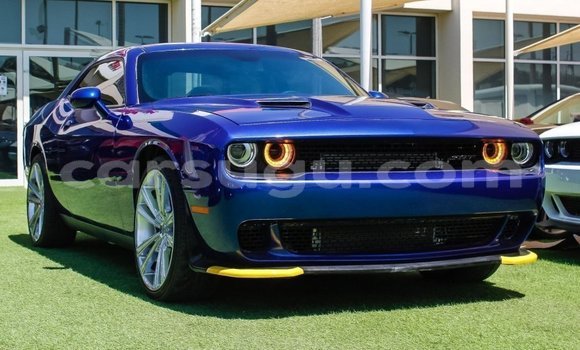 Acheter Import Voiture Dodge Challenger Bleu à Import - Dubai, Burkina-Faso