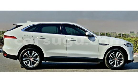 Sayi Imported Jaguar F-Pace White Mota in Import - Dubai a Burkina Faso Sayi Imported Jaguar F-Pace White Mota in Import - Dubai a Burkina Faso