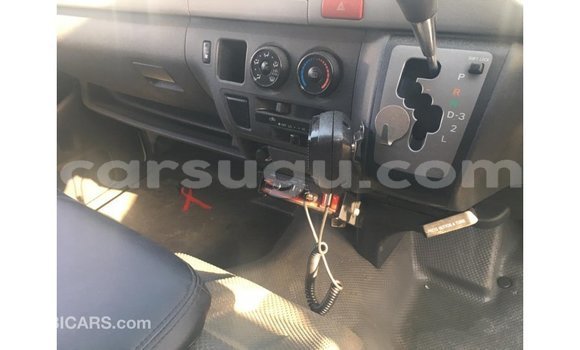 Sayi Imported Toyota Hiace White Mota in Import - Dubai a Burkina Faso Sayi Imported Toyota Hiace White Mota in Import - Dubai a Burkina Faso