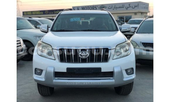 Sayi Imported Toyota Prado White Mota in Import - Dubai a Burkina Faso Sayi Imported Toyota Prado White Mota in Import - Dubai a Burkina Faso