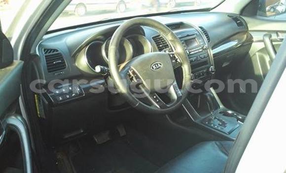 Acheter Neuf Voiture Kia Sorento Gris à Ouagadougou, Burkina-Faso Acheter Neuf Voiture Kia Sorento Gris à Ouagadougou, Burkina-Faso