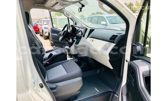 Sayi Imported Toyota Hiace White Mota in Import - Dubai a Burkina Faso Sayi Imported Toyota Hiace White Mota in Import - Dubai a Burkina Faso