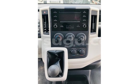 Sayi Imported Toyota Hiace White Mota in Import - Dubai a Burkina Faso Sayi Imported Toyota Hiace White Mota in Import - Dubai a Burkina Faso