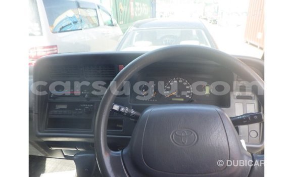 Sayi Imported Toyota Hiace White Mota in Import - Dubai a Burkina Faso Sayi Imported Toyota Hiace White Mota in Import - Dubai a Burkina Faso