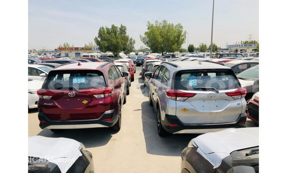 Sayi Imported Toyota Rush Red Mota in Import - Dubai a Burkina Faso Sayi Imported Toyota Rush Red Mota in Import - Dubai a Burkina Faso