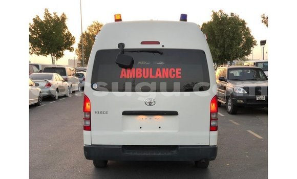 Sayi Imported Toyota Hiace White Mota in Import - Dubai a Burkina Faso Sayi Imported Toyota Hiace White Mota in Import - Dubai a Burkina Faso