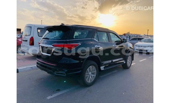 Sayi Imported Toyota Fortuner Black Mota in Import - Dubai a Burkina Faso Sayi Imported Toyota Fortuner Black Mota in Import - Dubai a Burkina Faso