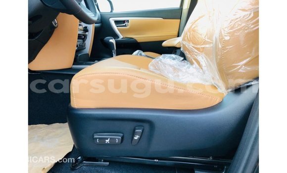 Sayi Imported Toyota Fortuner Black Mota in Import - Dubai a Burkina Faso Sayi Imported Toyota Fortuner Black Mota in Import - Dubai a Burkina Faso