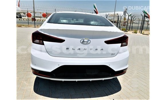 Acheter Import Voiture Hyundai Elantra Blanc à Import - Dubai, Burkina-Faso Acheter Import Voiture Hyundai Elantra Blanc à Import - Dubai, Burkina-Faso
