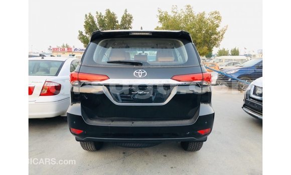 Sayi Imported Toyota Fortuner Black Mota in Import - Dubai a Burkina Faso Sayi Imported Toyota Fortuner Black Mota in Import - Dubai a Burkina Faso