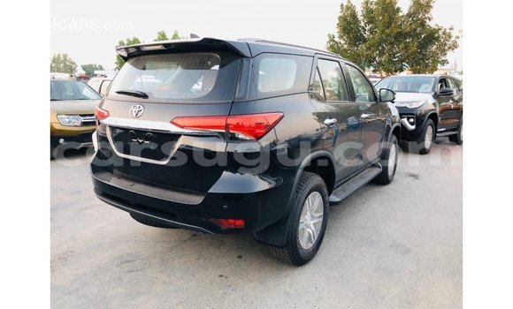 Sayi Imported Toyota Fortuner Black Mota in Import - Dubai a Burkina Faso Sayi Imported Toyota Fortuner Black Mota in Import - Dubai a Burkina Faso
