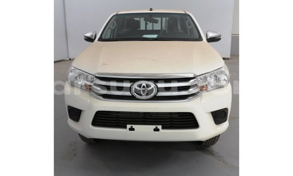 Acheter Import Voiture Toyota Hilux Blanc à Import - Dubai, Burkina-Faso Acheter Import Voiture Toyota Hilux Blanc à Import - Dubai, Burkina-Faso