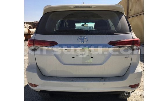Acheter Import Voiture Toyota Fortuner Blanc à Import - Dubai, Burkina-Faso Acheter Import Voiture Toyota Fortuner Blanc à Import - Dubai, Burkina-Faso