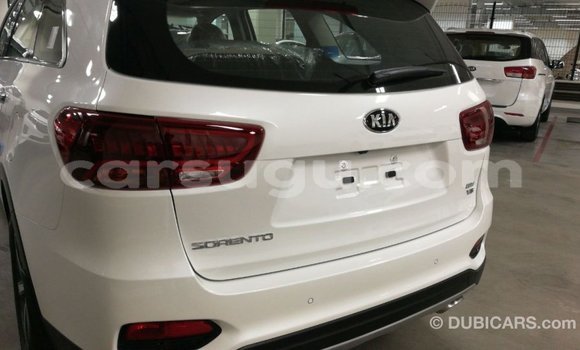 Acheter Import Voiture Kia Sorento Blanc à Import - Dubai, Burkina-Faso Acheter Import Voiture Kia Sorento Blanc à Import - Dubai, Burkina-Faso