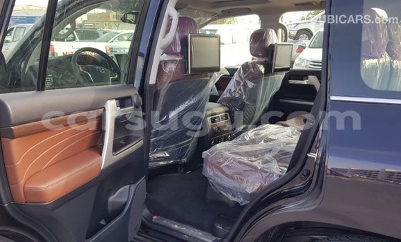 Acheter Import Voiture Toyota Land Cruiser Noir à Import - Dubai, Burkina-Faso Acheter Import Voiture Toyota Land Cruiser Noir à Import - Dubai, Burkina-Faso