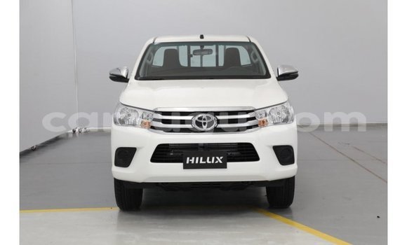 Acheter Import Voiture Toyota Hilux Blanc à Import - Dubai, Burkina-Faso Acheter Import Voiture Toyota Hilux Blanc à Import - Dubai, Burkina-Faso