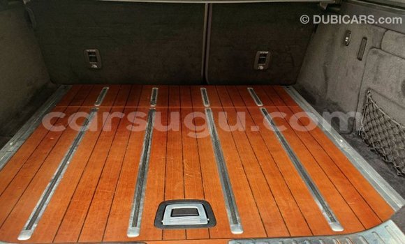 Acheter Import Voiture Mercedes-Benz 190 Blanc à Import - Dubai, Burkina-Faso Acheter Import Voiture Mercedes-Benz 190 Blanc à Import - Dubai, Burkina-Faso