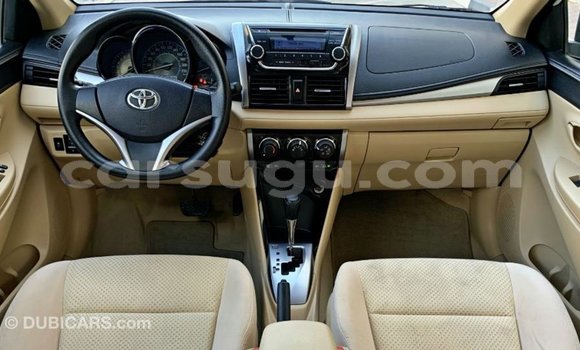 Sayi Imported Toyota DA White Babbar mota in Import - Dubai a Burkina Faso Sayi Imported Toyota DA White Babbar mota in Import - Dubai a Burkina Faso