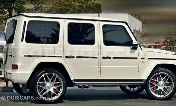 Acheter Import Voiture Mercedes-Benz 190 Blanc à Import - Dubai, Burkina-Faso Acheter Import Voiture Mercedes-Benz 190 Blanc à Import - Dubai, Burkina-Faso