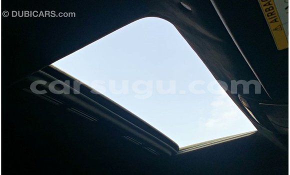 Acheter Import Voiture Mercedes-Benz 190 Blanc à Import - Dubai, Burkina-Faso Acheter Import Voiture Mercedes-Benz 190 Blanc à Import - Dubai, Burkina-Faso