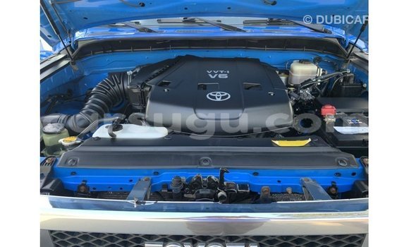 Acheter Import Voiture Toyota FJ Cruiser Bleu à Import - Dubai, Burkina-Faso Acheter Import Voiture Toyota FJ Cruiser Bleu à Import - Dubai, Burkina-Faso