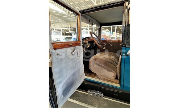 Sayi Imported Buick Electra Blue Mota in Import - Dubai a Burkina Faso Sayi Imported Buick Electra Blue Mota in Import - Dubai a Burkina Faso