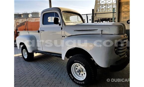 Sayi Imported Ford AEV AMBULANCE White Babbar mota in Import - Dubai a Burkina Faso Sayi Imported Ford AEV AMBULANCE White Babbar mota in Import - Dubai a Burkina Faso