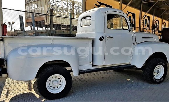 Sayi Imported Ford AEV AMBULANCE White Babbar mota in Import - Dubai a Burkina Faso Sayi Imported Ford AEV AMBULANCE White Babbar mota in Import - Dubai a Burkina Faso