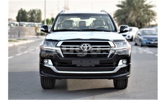 Acheter Import Voiture Toyota Land Cruiser Noir à Import - Dubai, Burkina-Faso Acheter Import Voiture Toyota Land Cruiser Noir à Import - Dubai, Burkina-Faso