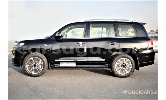 Acheter Import Voiture Toyota Land Cruiser Noir à Import - Dubai, Burkina-Faso Acheter Import Voiture Toyota Land Cruiser Noir à Import - Dubai, Burkina-Faso