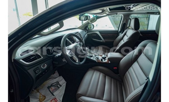 Acheter Import Voiture Mitsubishi Montero Noir à Import - Dubai, Burkina-Faso Acheter Import Voiture Mitsubishi Montero Noir à Import - Dubai, Burkina-Faso