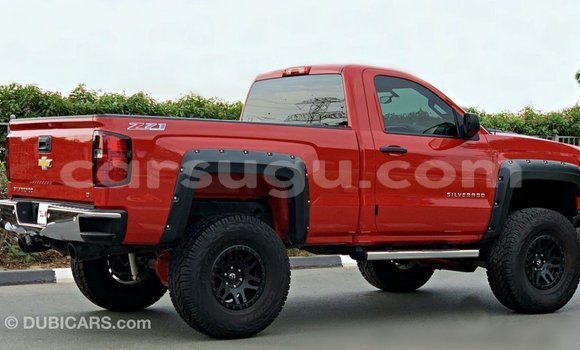 Acheter Import Voiture Chevrolet Silverado Rouge à Import - Dubai, Burkina-Faso Acheter Import Voiture Chevrolet Silverado Rouge à Import - Dubai, Burkina-Faso
