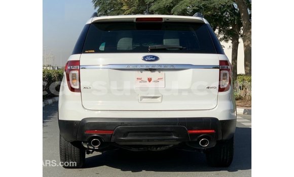 Sayi Imported Ford Explorer White Mota in Import - Dubai a Burkina Faso Sayi Imported Ford Explorer White Mota in Import - Dubai a Burkina Faso