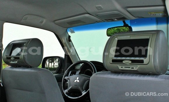Sayi Imported Mitsubishi Pajero Brown Mota in Import - Dubai a Burkina Faso Sayi Imported Mitsubishi Pajero Brown Mota in Import - Dubai a Burkina Faso