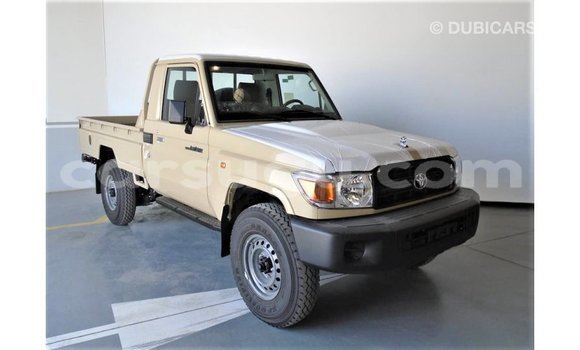 Acheter Import Voiture Toyota Land Cruiser Beige à Import - Dubai, Burkina-Faso Acheter Import Voiture Toyota Land Cruiser Beige à Import - Dubai, Burkina-Faso