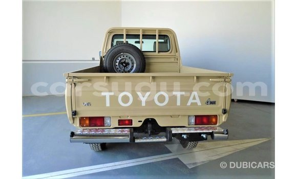 Acheter Import Voiture Toyota Land Cruiser Beige à Import - Dubai, Burkina-Faso Acheter Import Voiture Toyota Land Cruiser Beige à Import - Dubai, Burkina-Faso